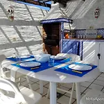 Appartement Arena Terrace By Helloapartments *